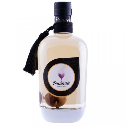   PRUINCA, PALINCA PREMIUM DIN PRUNE CU PRUNA INAUNTRU, 700 ML